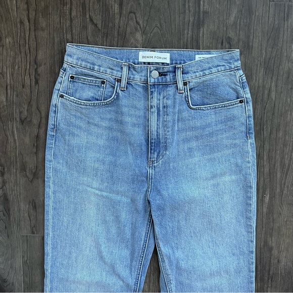 Aritzia Denim Forum Twiggy High Rise Flare - Picture 4 of 9